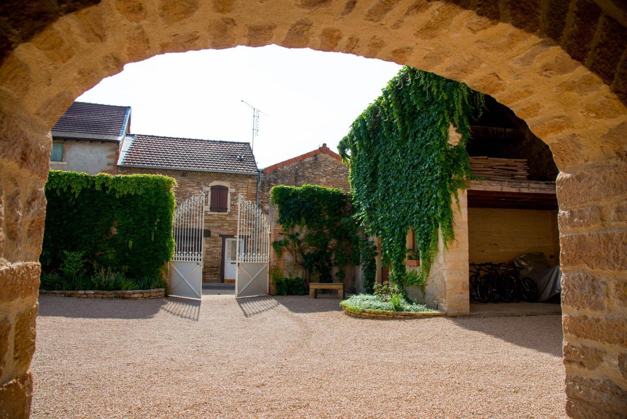 Le Logis D'Aze Bed & Breakfast Exterior photo