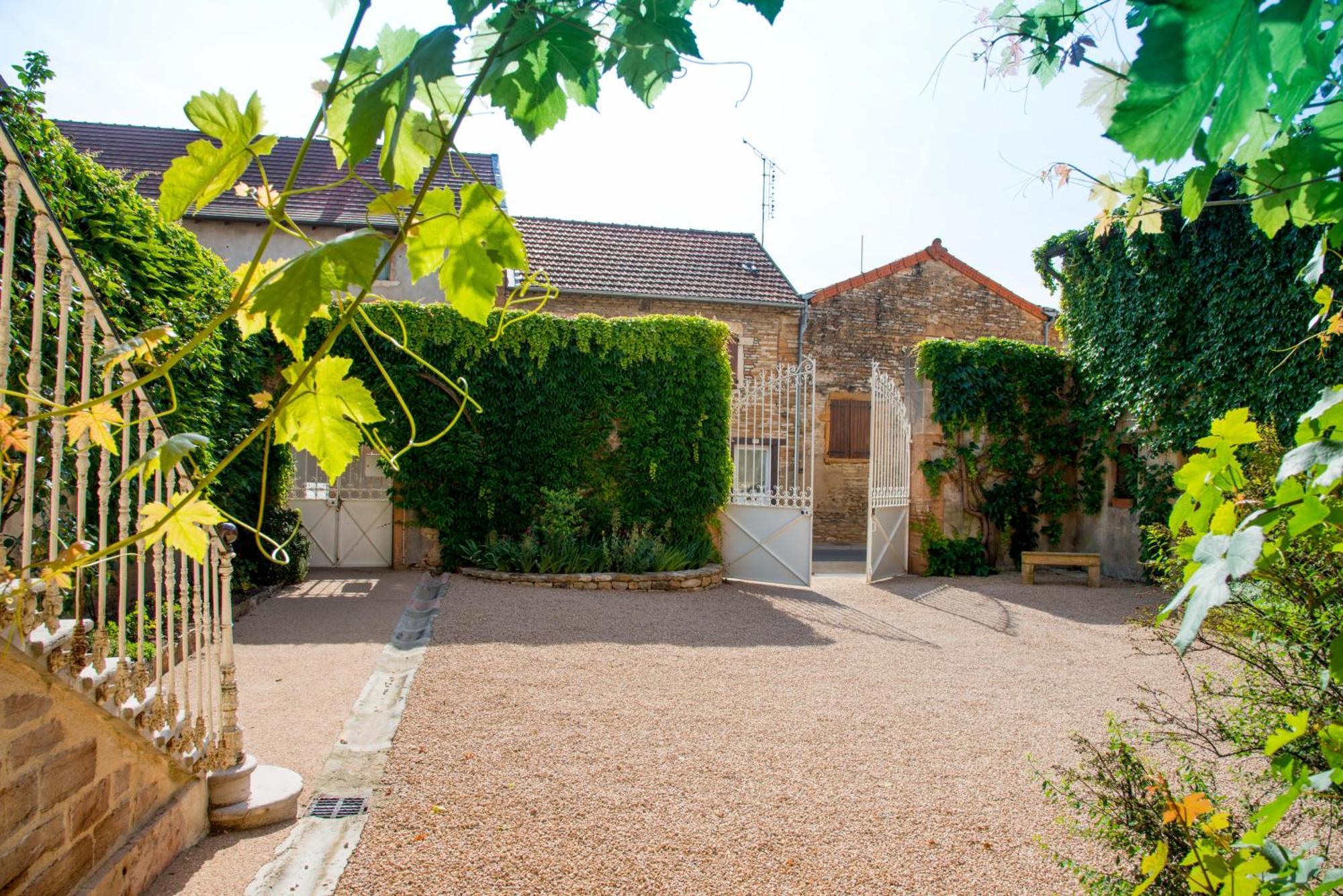 Le Logis D'Aze Bed & Breakfast Exterior photo